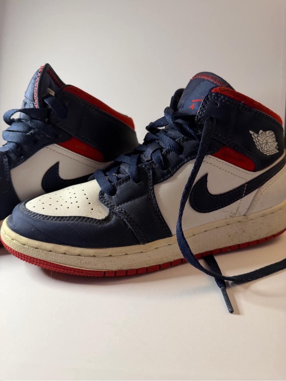 Jordan 1 Mid - Picture 3 of 7